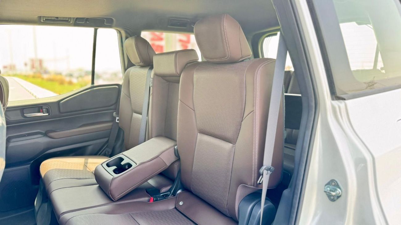تويوتا برادو GXL 1ST EDITION Toyota Prado 2024, petrol engine 2.4L 7seats Automatic gear,white colour 2