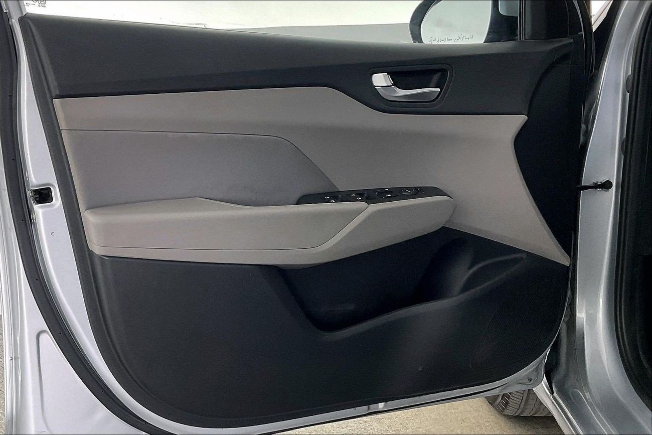 Hyundai Accent Smart / GL | National Day Celebration | Guaranteed Warranty | 0 Down Payment