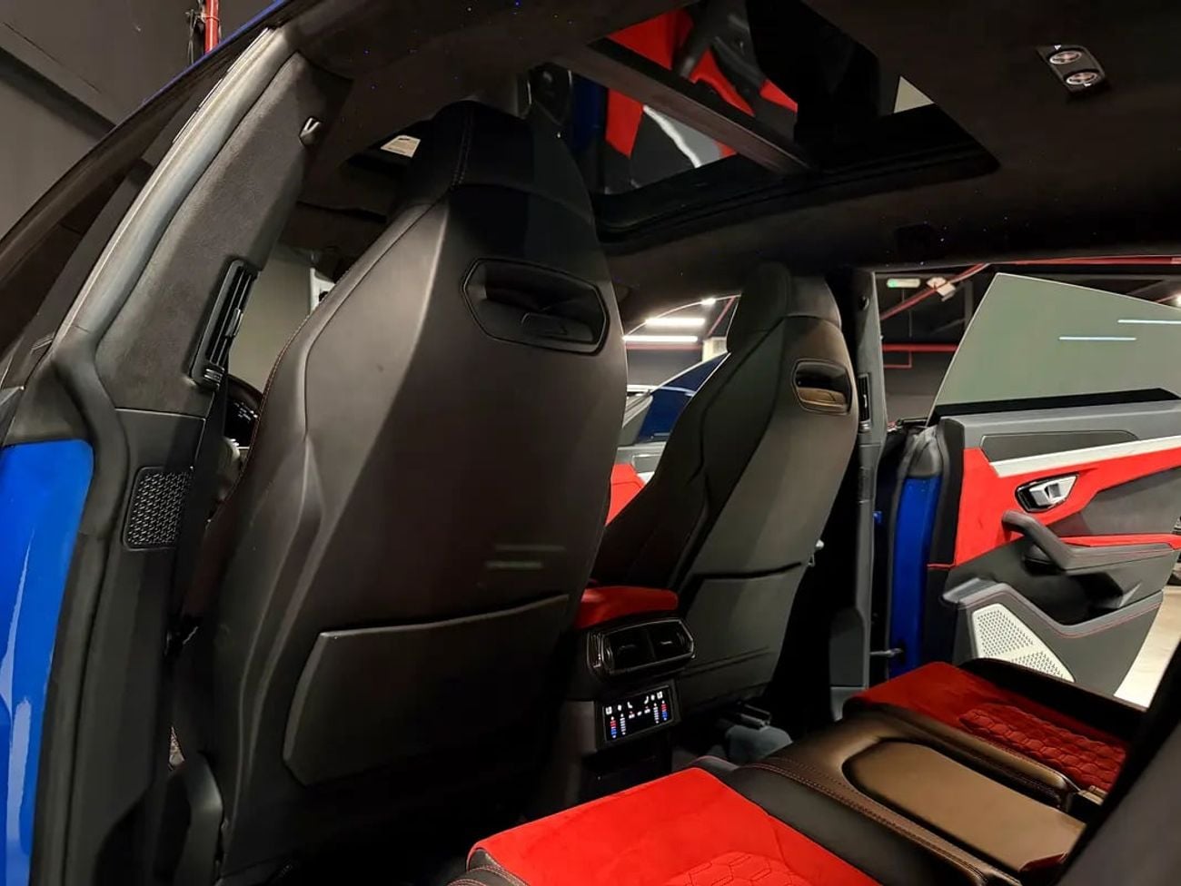 لامبورغيني اوروس Standard European Specs