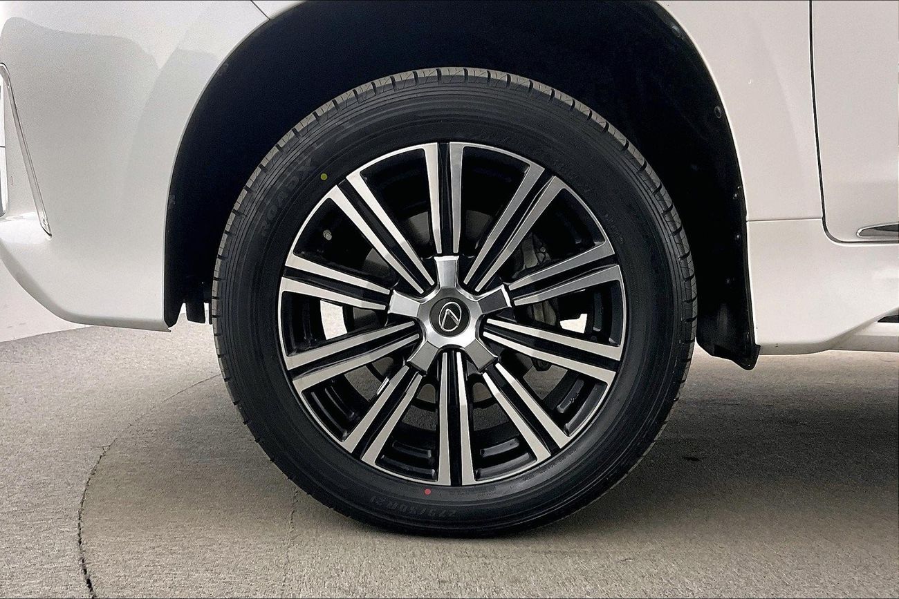 Lexus LX 570 Platinum | Guaranteed Warranty | 0 Down Payment