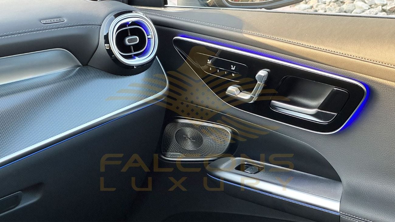 مرسيدس بنز GLC 300 2026 Mercedes-Benz GLC Coupe GLC 300 AMG 4MATIC - Korean Specs