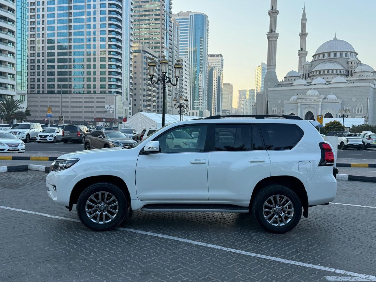 تويوتا برادو VX FULL OPTION AUSTRALIA SPEC