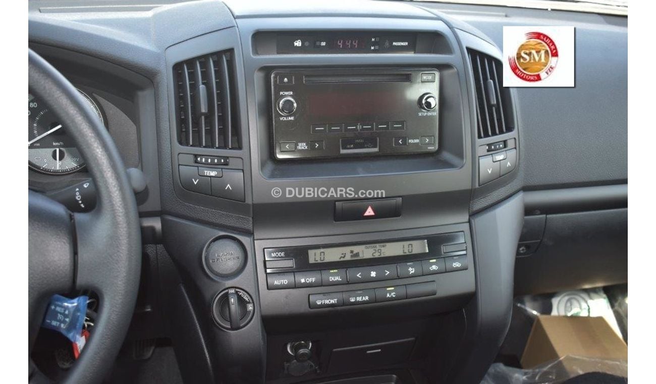 تويوتا لاند كروزر 200 GX V8  4.5L TURBO DIESEL 5 SEAT MANUAL TRANSMISSION