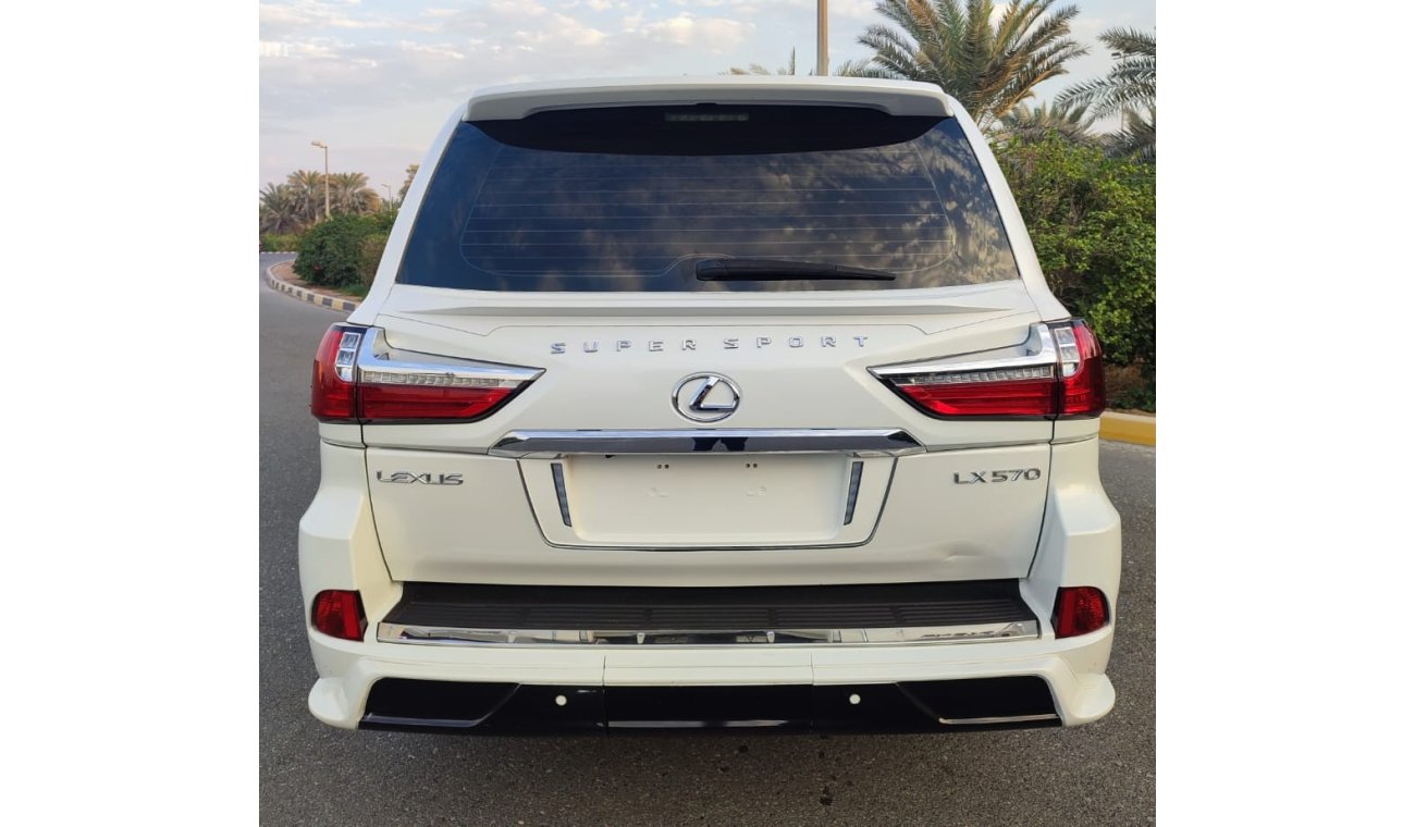 Lexus LX570