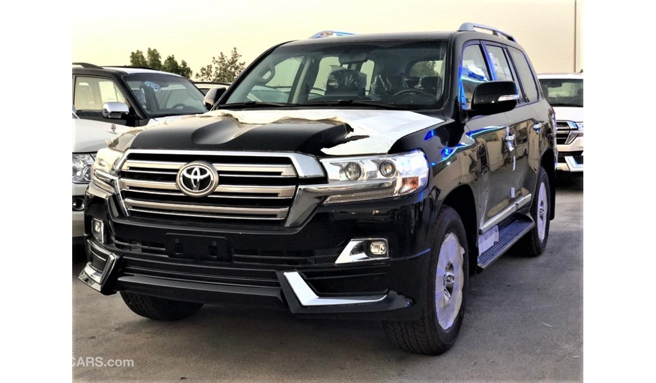 Toyota Land Cruiser GXR,DIESEL,4.5L,V8,SUNROOF,NAVIGATION,BODY KIT,18'' ALLOY WHEELS, FULL OPTIONS,2020MY