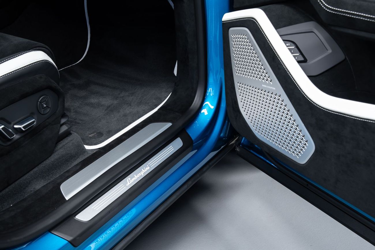 لامبورغيني اوروس 4.0T V8 Performante