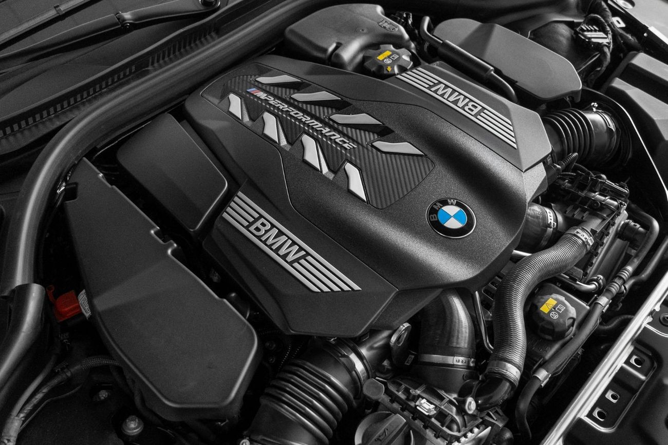 بي أم دبليو M850i 2023 BMW 850i M-Sport / Performance Package / Canadian Spec / Full PPF