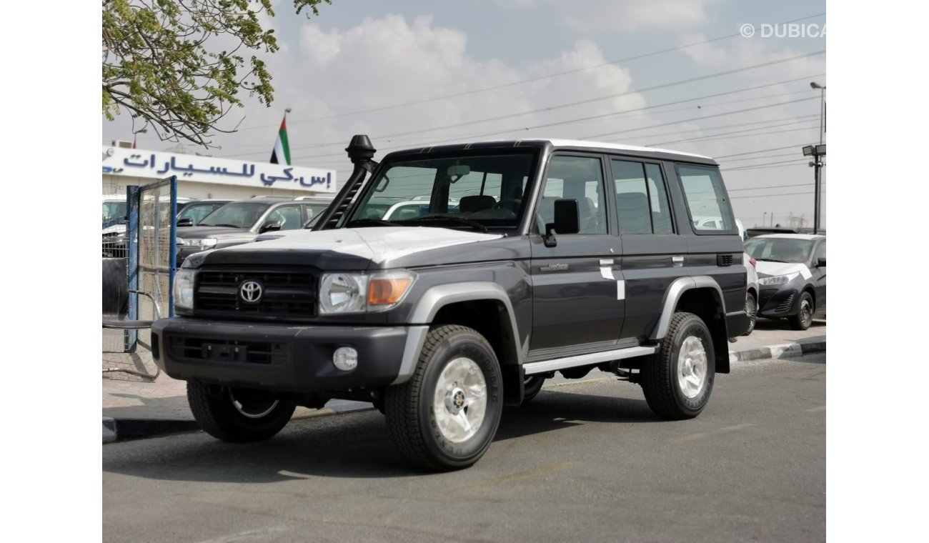 تويوتا لاند كروزر 4.2L, 16' Alloy Rims, Central Door Lock System, Power Window, Key Start, 4WD Gear Box, CODE-LCGY20