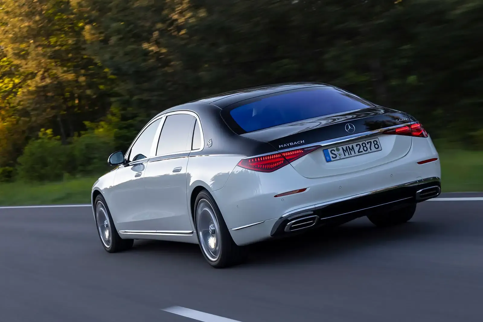 Mercedes-Benz S 680 exterior - Rear Right Angled