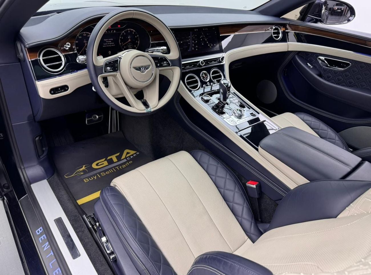 Bentley Continental GT 6.0L W12 (626 HP) 2020 Bentley Continental GT, Bentley Warranty+Full Service History, GCC