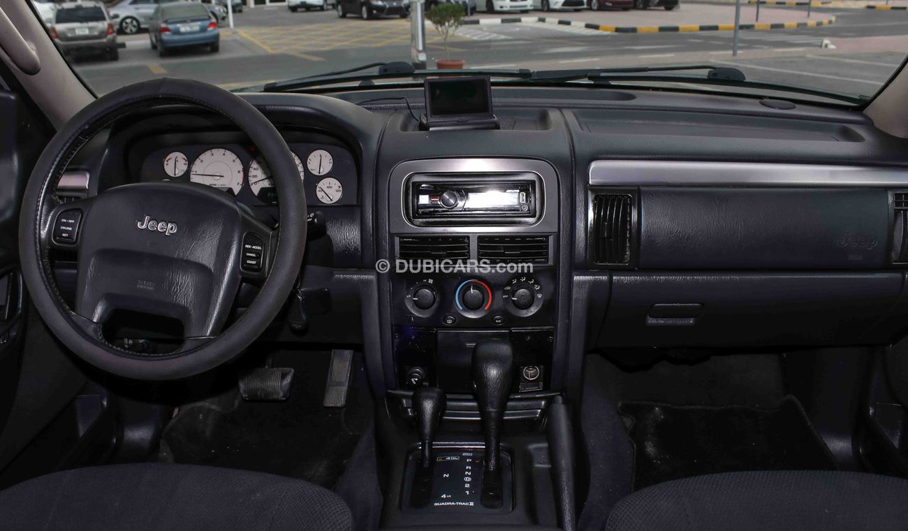 Jeep Grand Cherokee 4.0 V6 4X4 Laredo