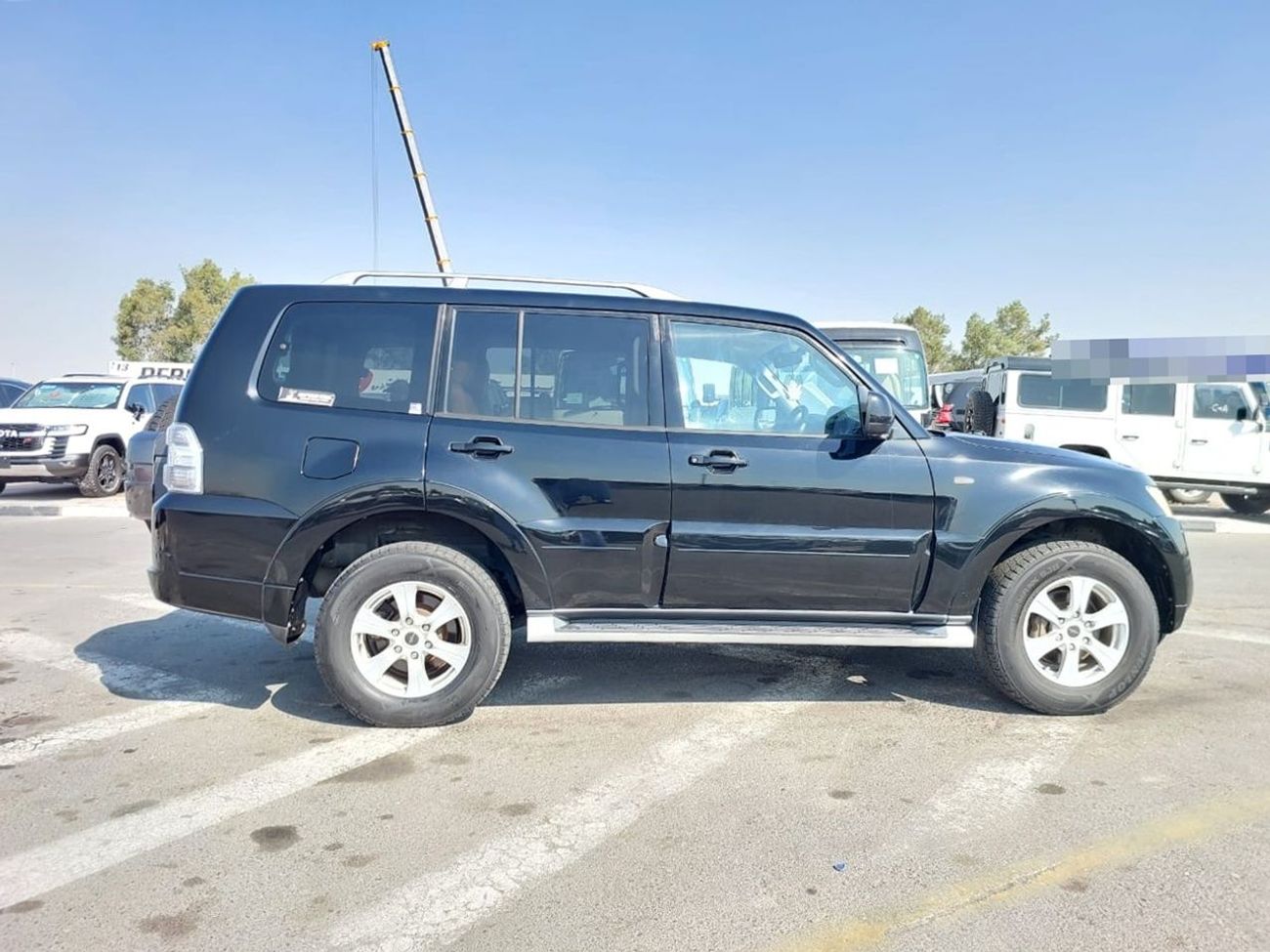 ميتسوبيشي باجيرو MITSUBISHI PAJERO SUV RHD 2018 MODEL 3.2 L DIESEL AUTOMATIC(PM01015)