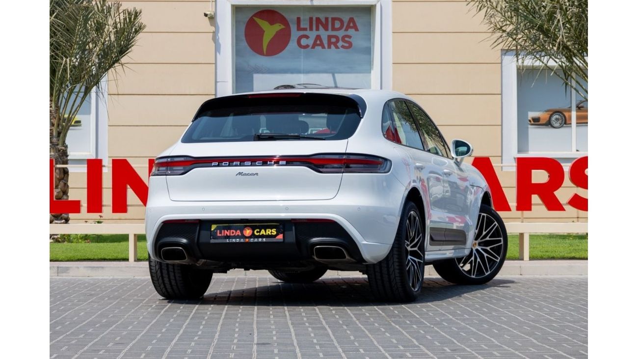 Porsche Macan Porsche Macan 2023 GCC under Agency Warranty with Flexible Down-Payment.