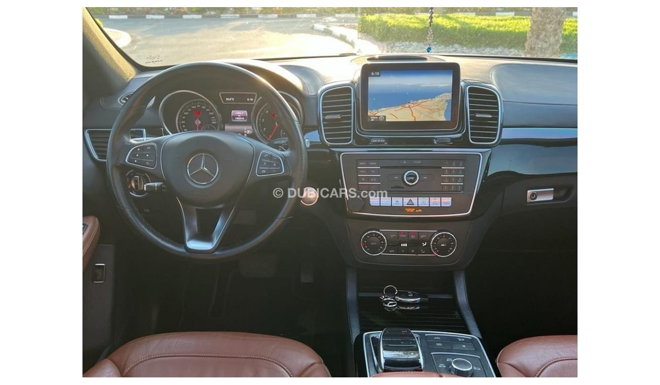 مرسيدس بنز GLE 400 AMG MERCEDES BENZ GLE400 2016 GCC 4MATIC FULL OPTIONS WITH ONE YEAR DEALER WARRANTY