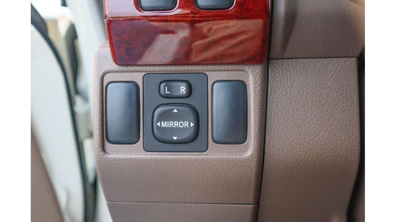 تويوتا لاند كروزر بيك آب مقصورة فردية Std