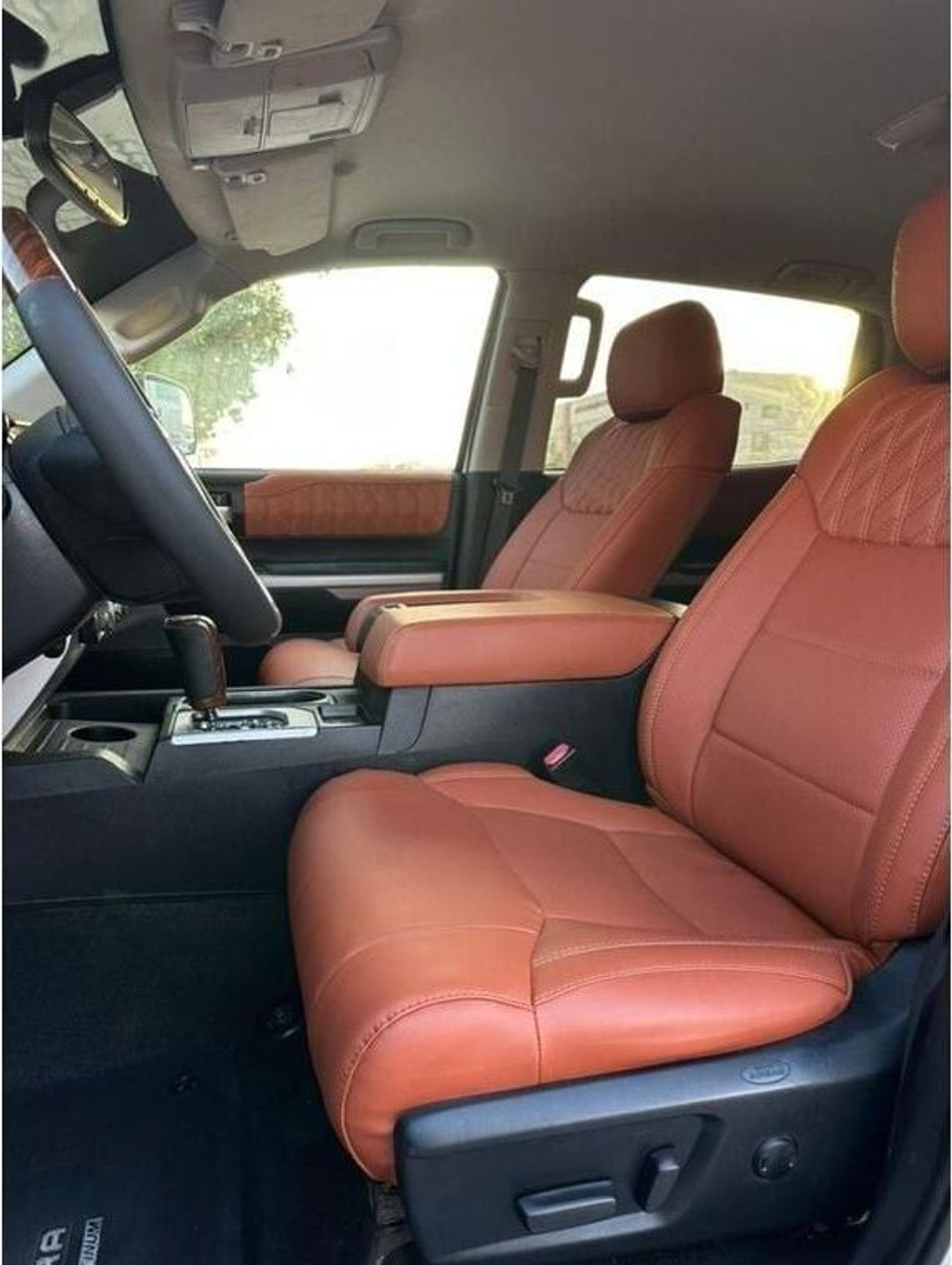 Toyota Tundra Crewmax 1974 Edition 5.7L