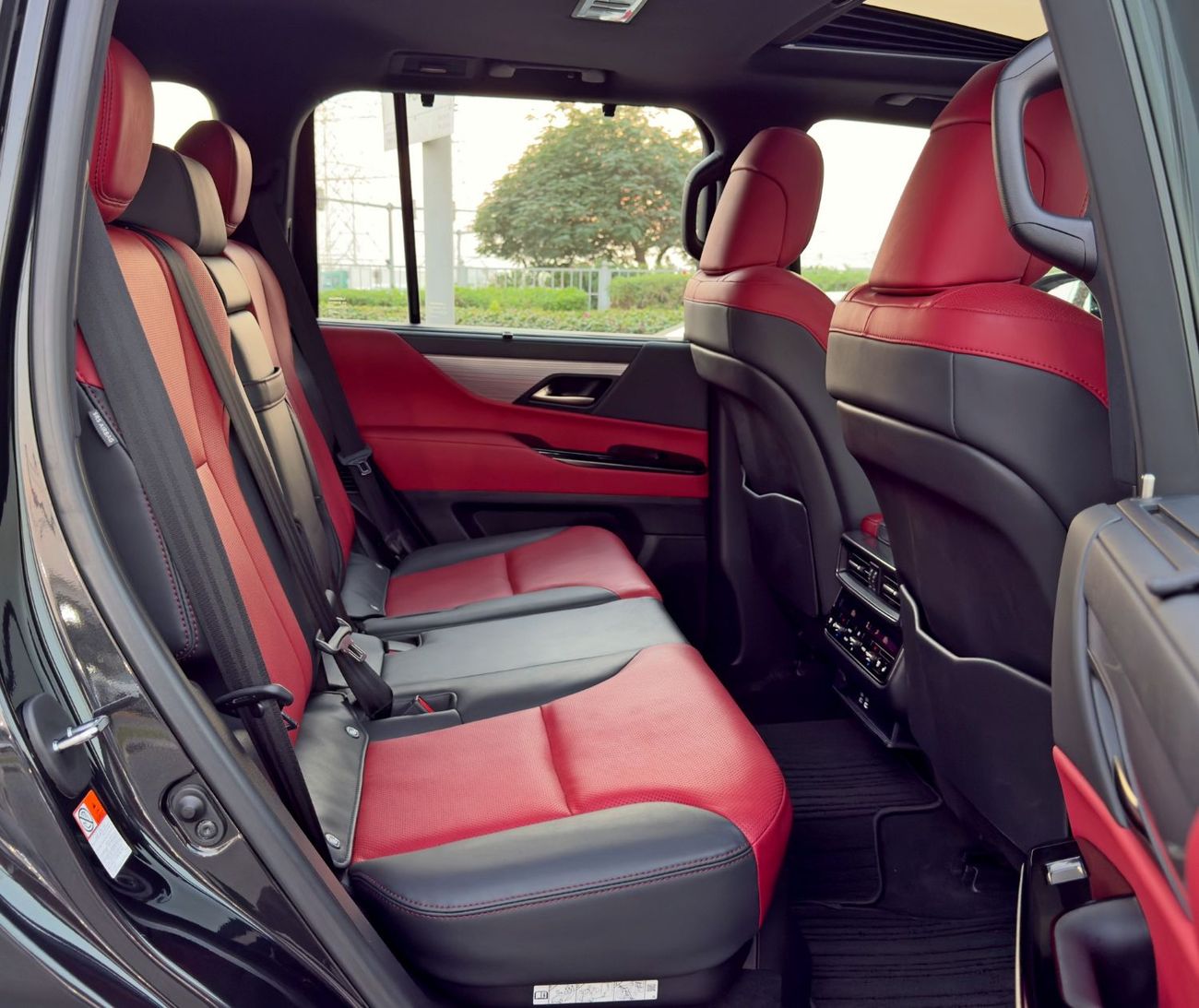 لكزس LX 600 F Sport Launch Edition 3.5L