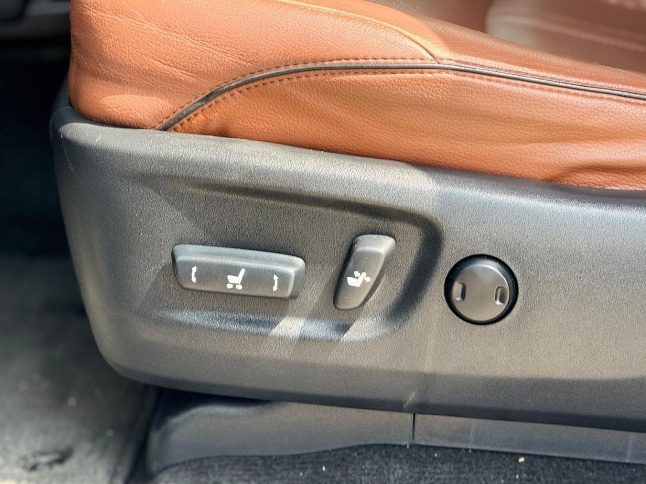 Toyota Prado Toyota prado 2017 V4 black color full options