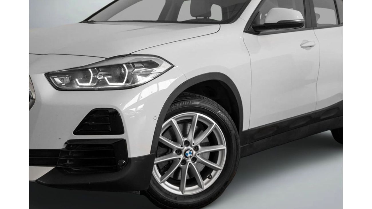 بي أم دبليو X2 sDrive20i