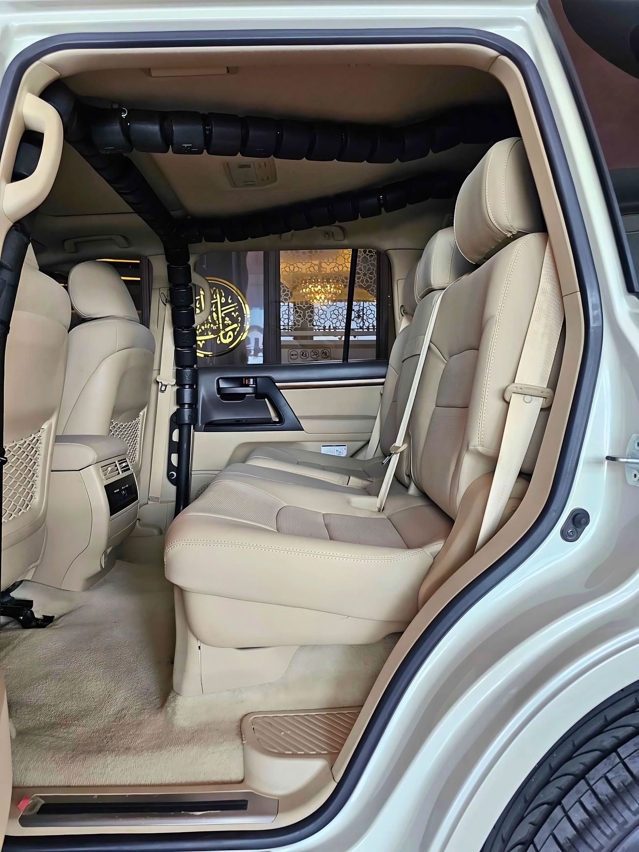 Toyota Land Cruiser GXR V6/ SUNROOF/ WARANTY/ FSH/ SINGLE USER/ LEATHER/ FREE REGISTERATION/ 2266 MONTHLY /LOT#20936