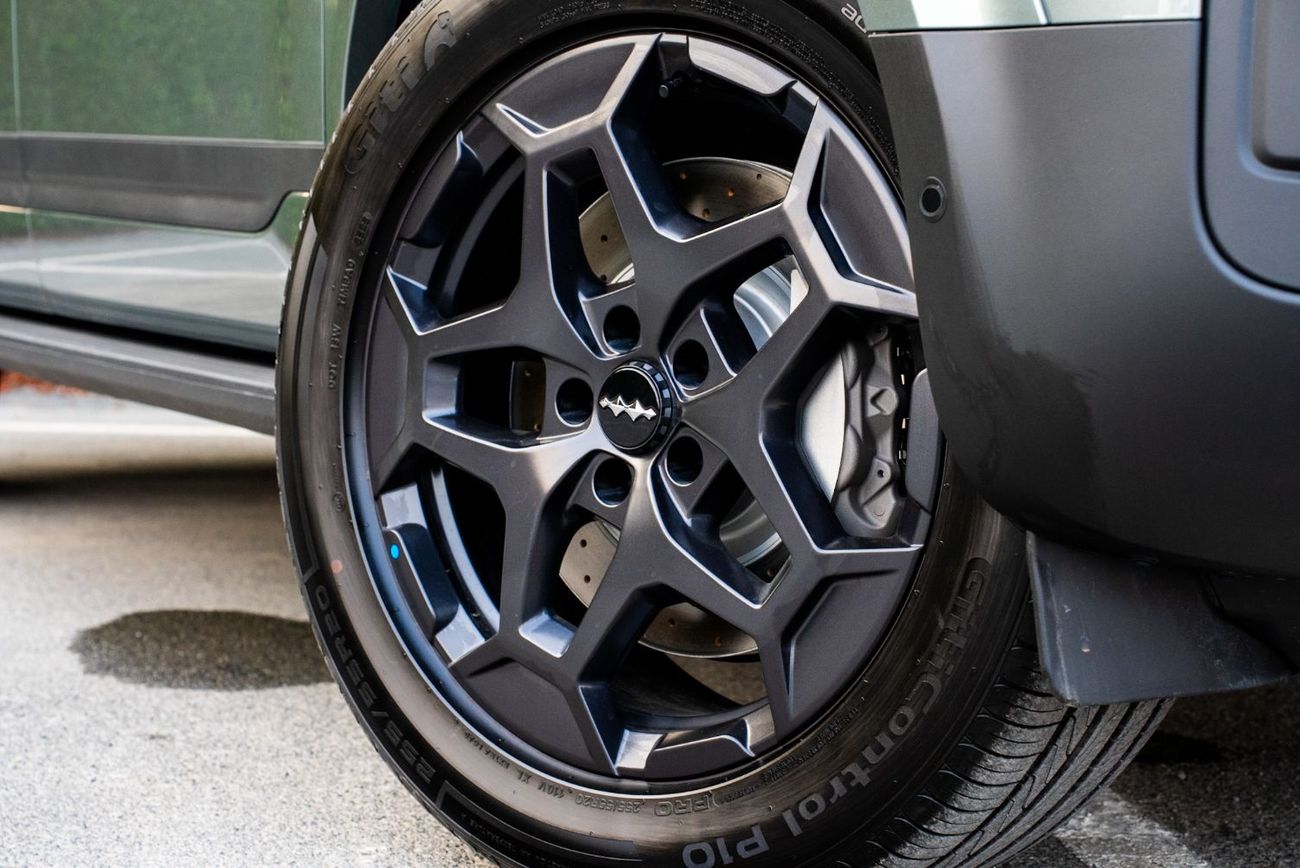 بي واي دي ليوبارد تيتانيوم 7