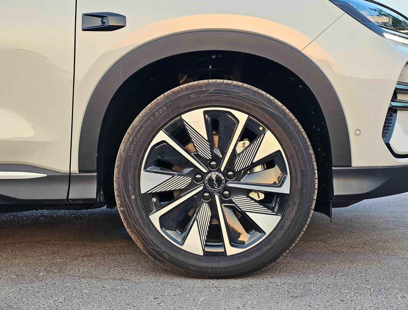 بي واي دي سونغ بلس FLAGSHIP / A/T / 360* CAMERA / PANORAMIC ROOF / 605-KM ELECTRIC (CODE # FLAGSHIP)