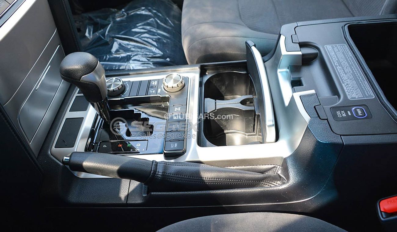 Toyota Land Cruiser LC200 GXR 4.5 V8 DIESEL MODEL 2020 FOR EXPORT