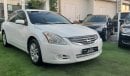 Nissan Altima No accident number 2, white inside beige, cruise control, rear wing control, sensors, in excellent c