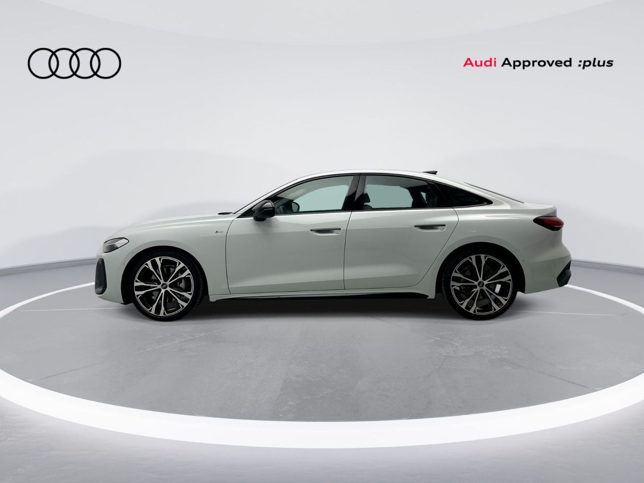 أودي A5 A5 Sedan TFSI 204hp (Ref# 24242)