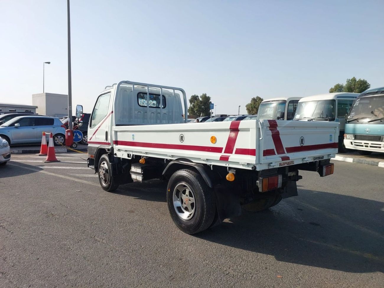 ميتسوبيشي فوسو كانتير MITSUBISHI CANTER TRUCK RHD 1997 MODEL 4.5 L DIESEL MANUAL(PM31017)