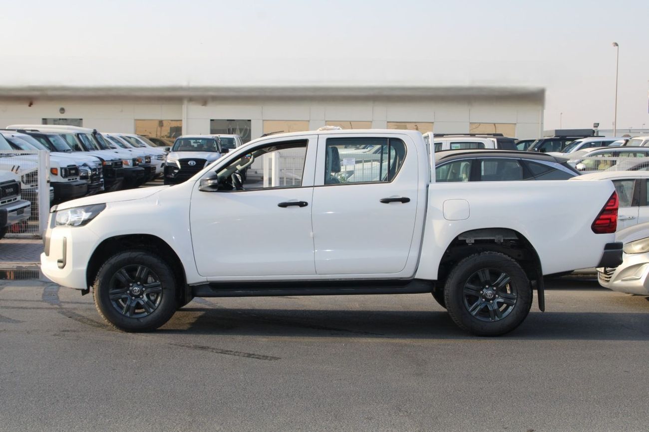Toyota Hilux Only for Nigeria LHD Double Cabin Utility Pickup 2.7L V4 2TR Petrol engine Automatic Gear 4WD 5 Seat