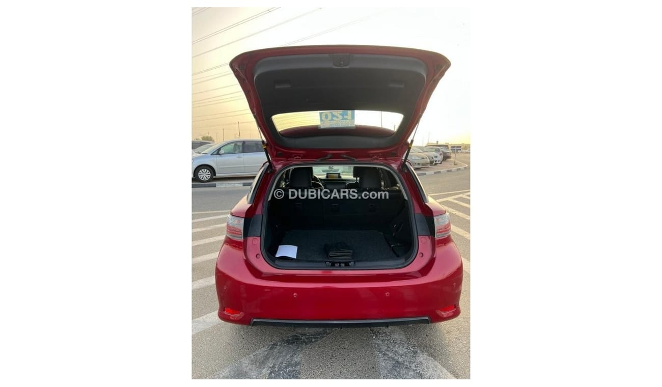 Lexus CT 200h 2011 Lexus CT 200H Hybrid Full Option Very Well Maintained Vehicle