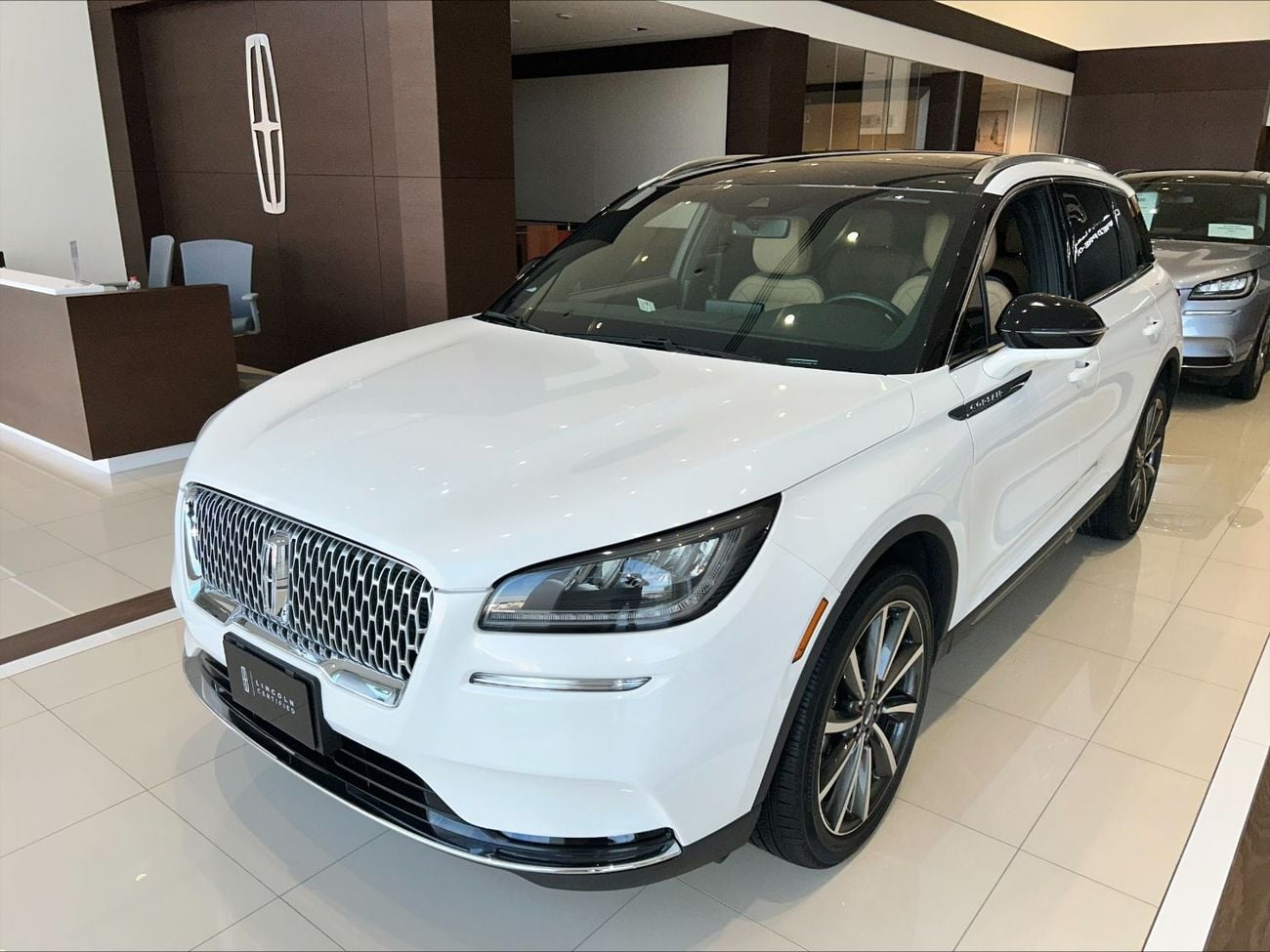 لينكولن كورساير COR320 CORSAIR RESERVE / AL TAYER MOTORS / AL QOUZ SHOWROOM
