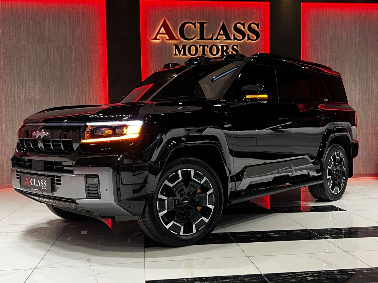 بي واي دي ليوبارد 8 Smart and Brave Flagship Edition (7 Seats)