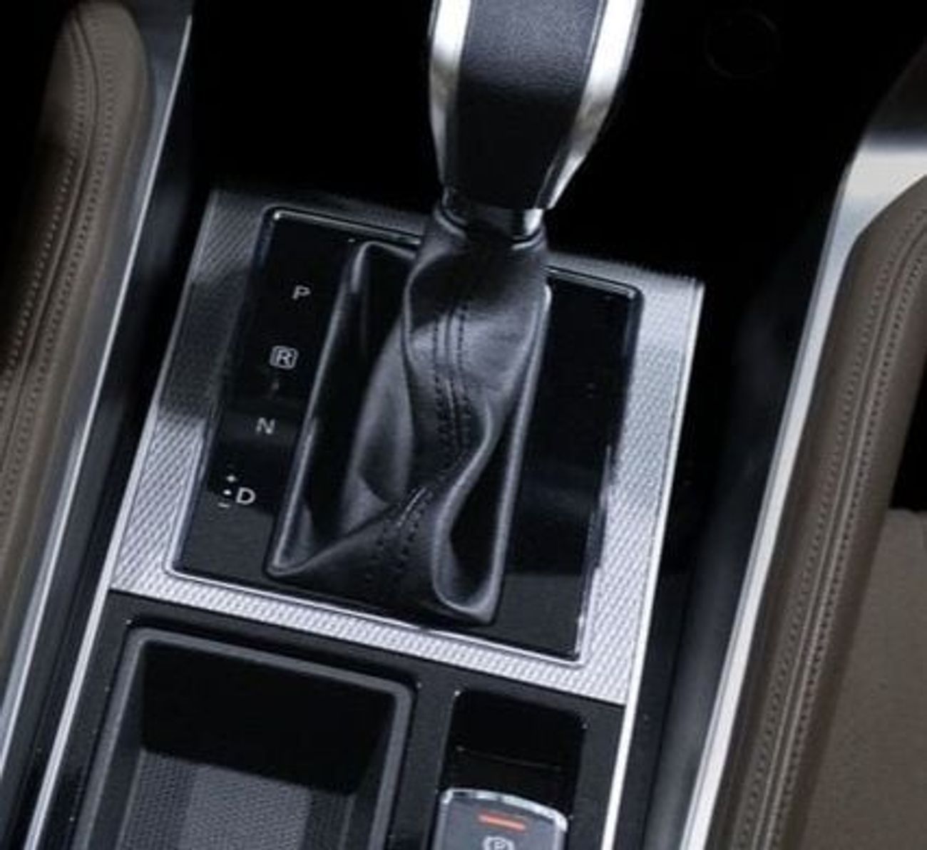 Mitsubishi Montero Sport Montero Sport 3.0 2WD GLX Med Line