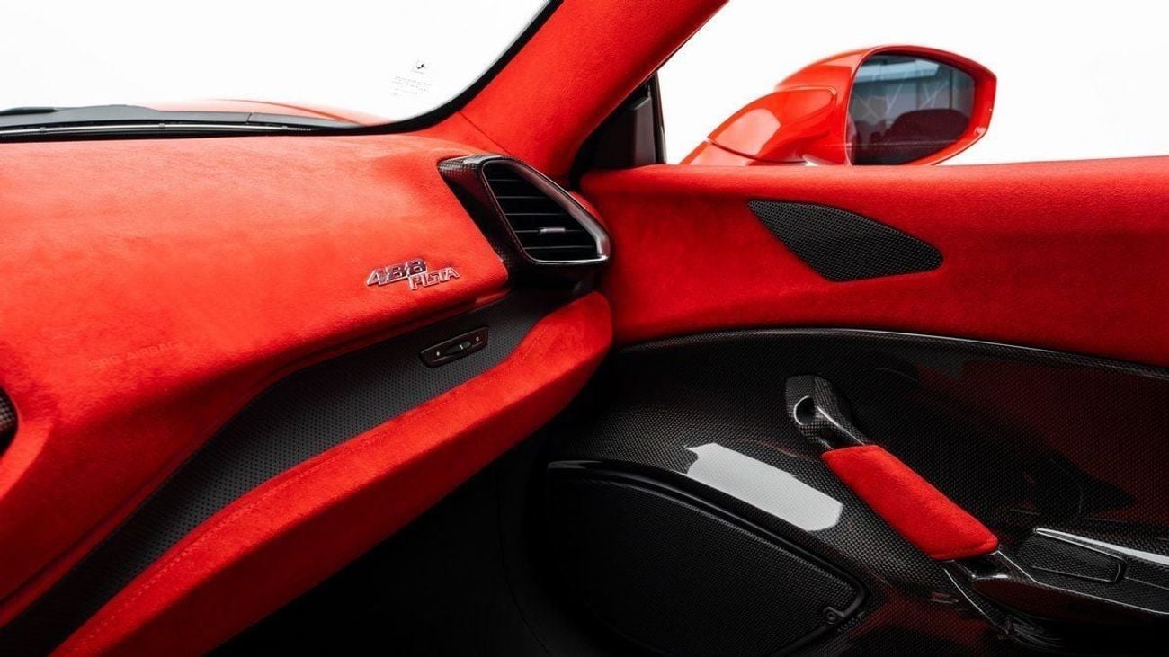 فيراري 488 بيستا High Spec - ٢٠١٩ - المواصفات اليابانية - تحت الضمان