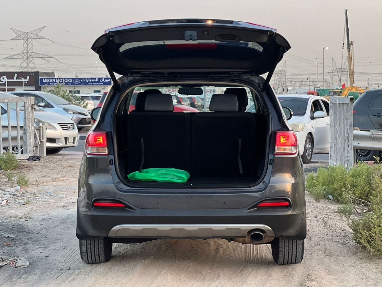 كيا سورينتو 2018 Kia Sorento Ex MidOption Full Automatic - 3.3L V6 - Rear Camera & Sensor - Leather  Seat - Auto