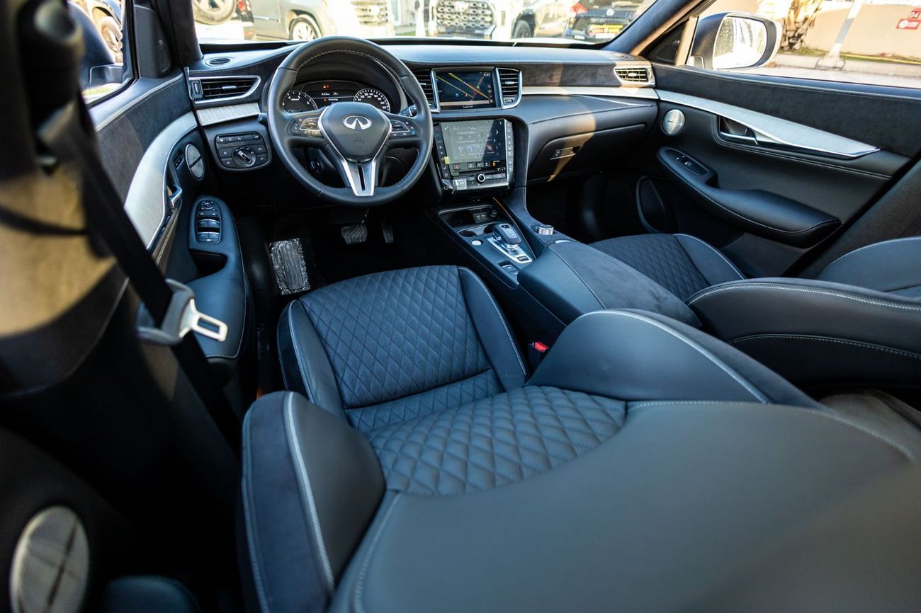 إنفينيتي QX50 2.0T Autograph (AWD)