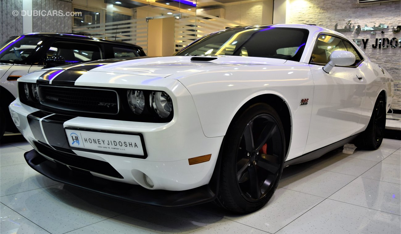 Dodge Challenger SRT8