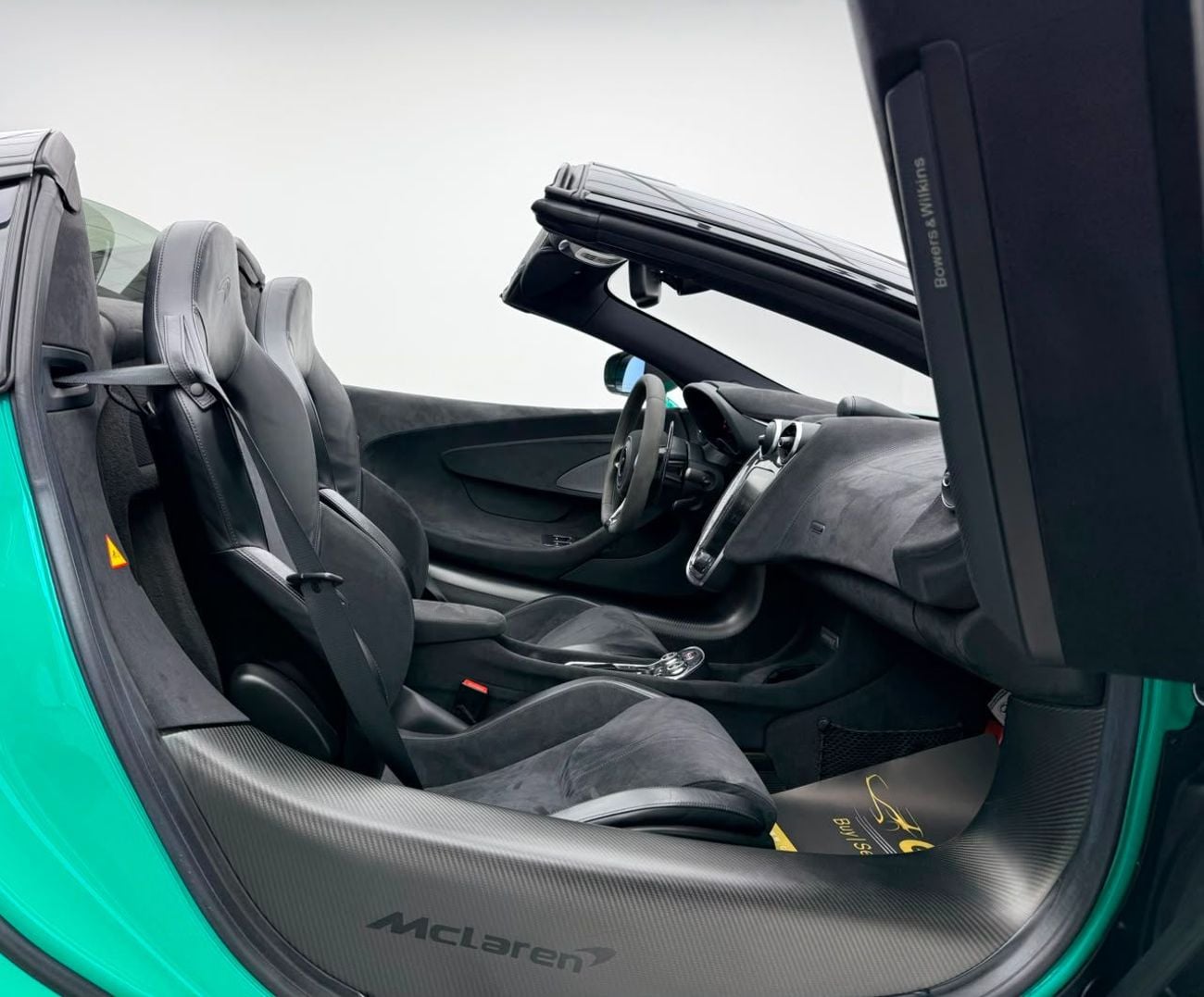 McLaren 600LT SPIDER 2020 McLaren 600LT Spider, 2027 McLaren Warranty, Full McLaren Service History, Very Low Km, GCC