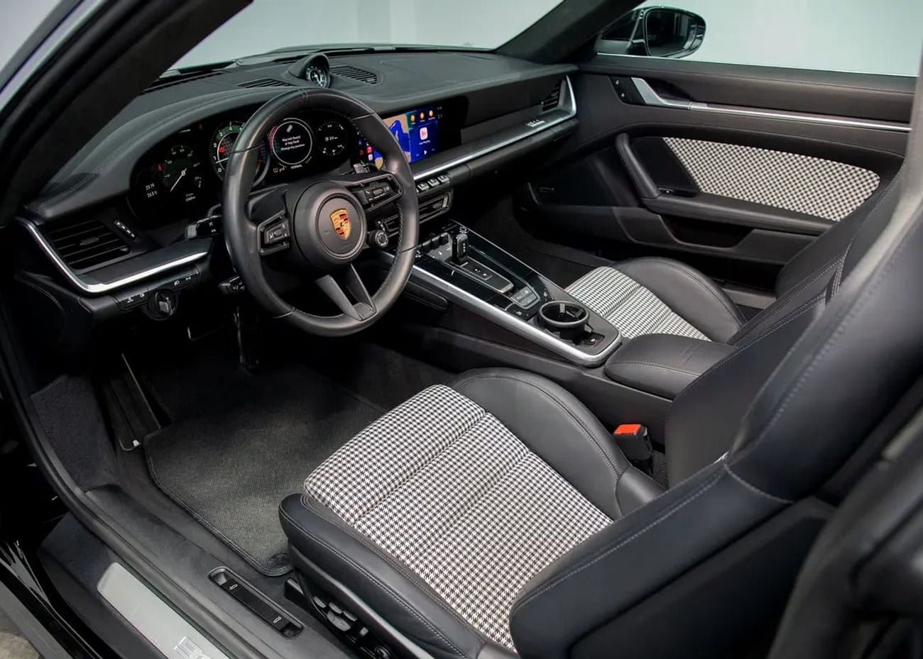 Porsche 911 TURBO 992.1 • Huge Specification • FDSH • Warranty • GCC