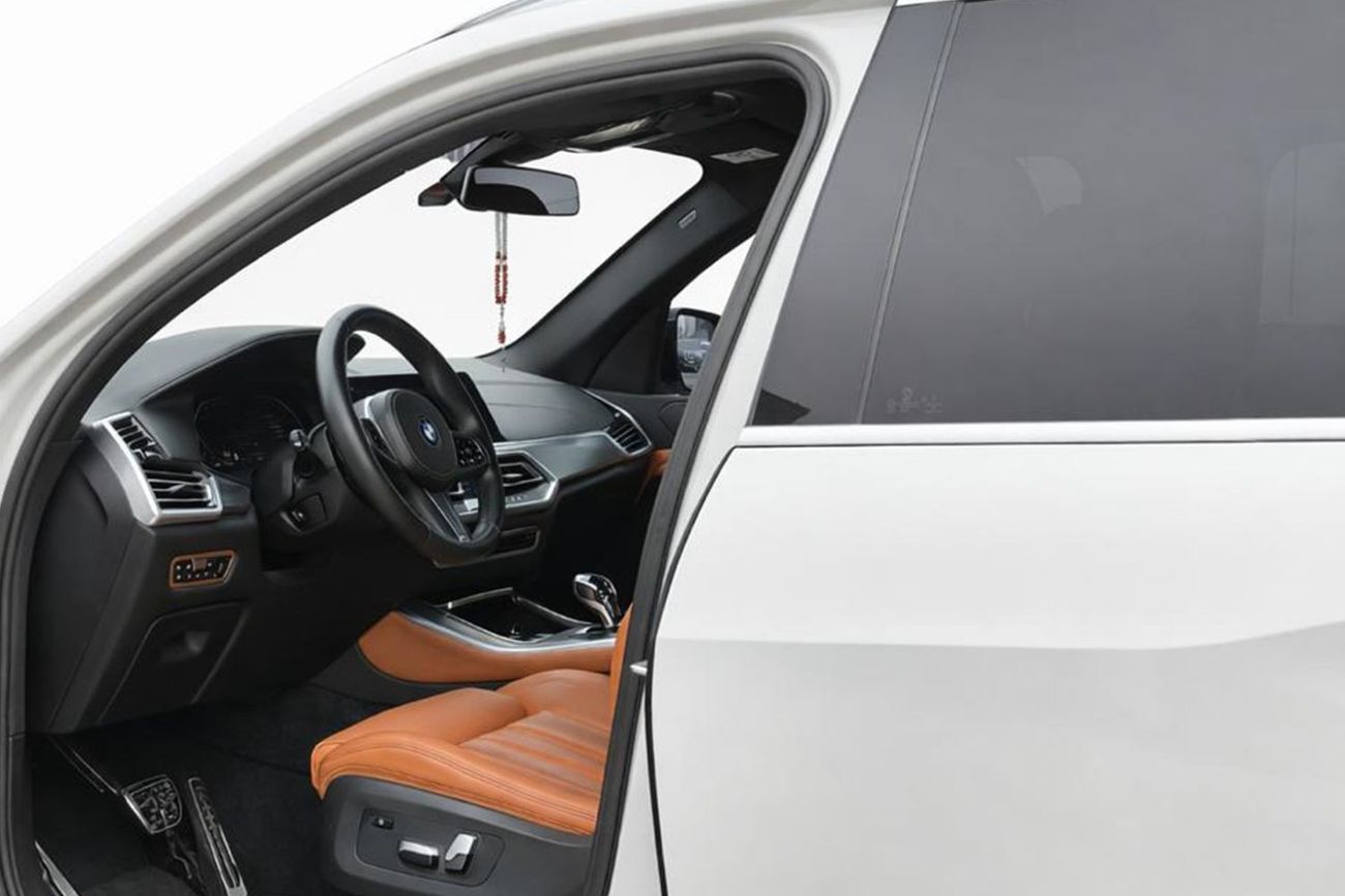 بي أم دبليو X5 M AED 3,427/ Monthly l 0% Downpayment l X5 Xdrive40i M Sport l GCC