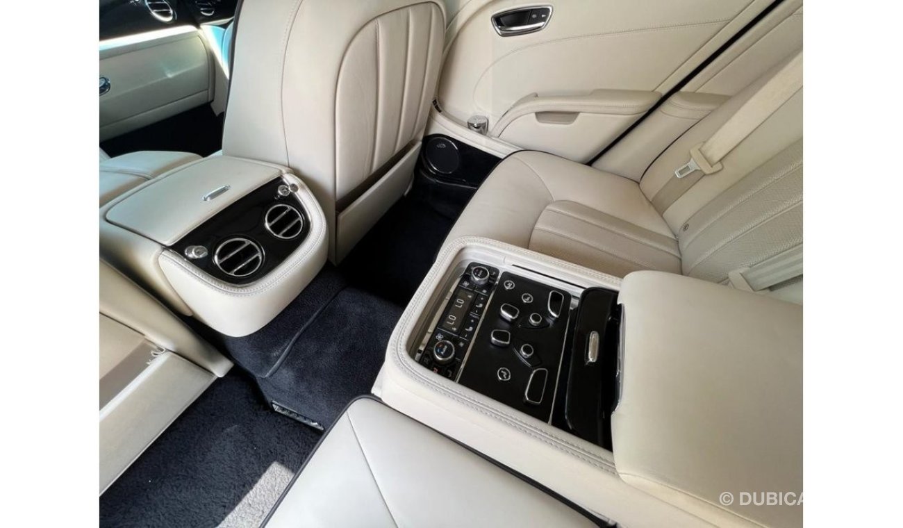 Bentley Mulsanne BENTLEY MULSANNE 2012 V8 TOP OF THE RANGE SPEICAL EDDITION