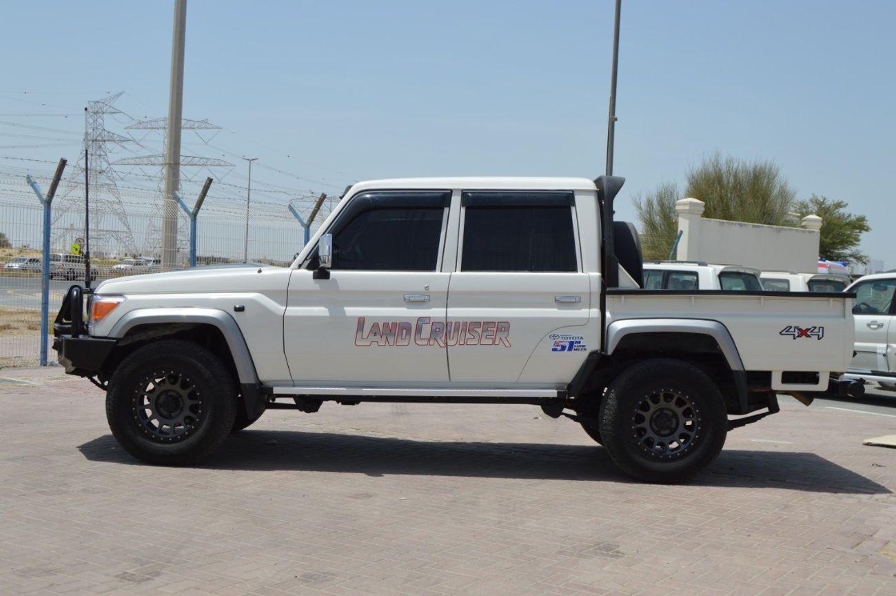 Toyota Land Cruiser Pick Up Full option clean car