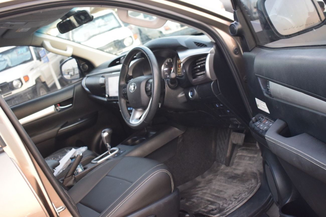 Toyota Hilux 2021 TOYOTA HILUX DOUBLE CABIN BROWN
