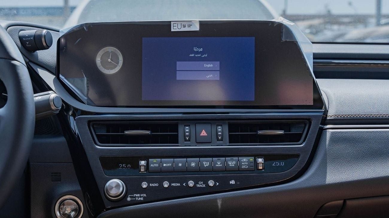 لكزس ES300h 2025 Lexus ES300h 2.5L AT Hybrid (Black)