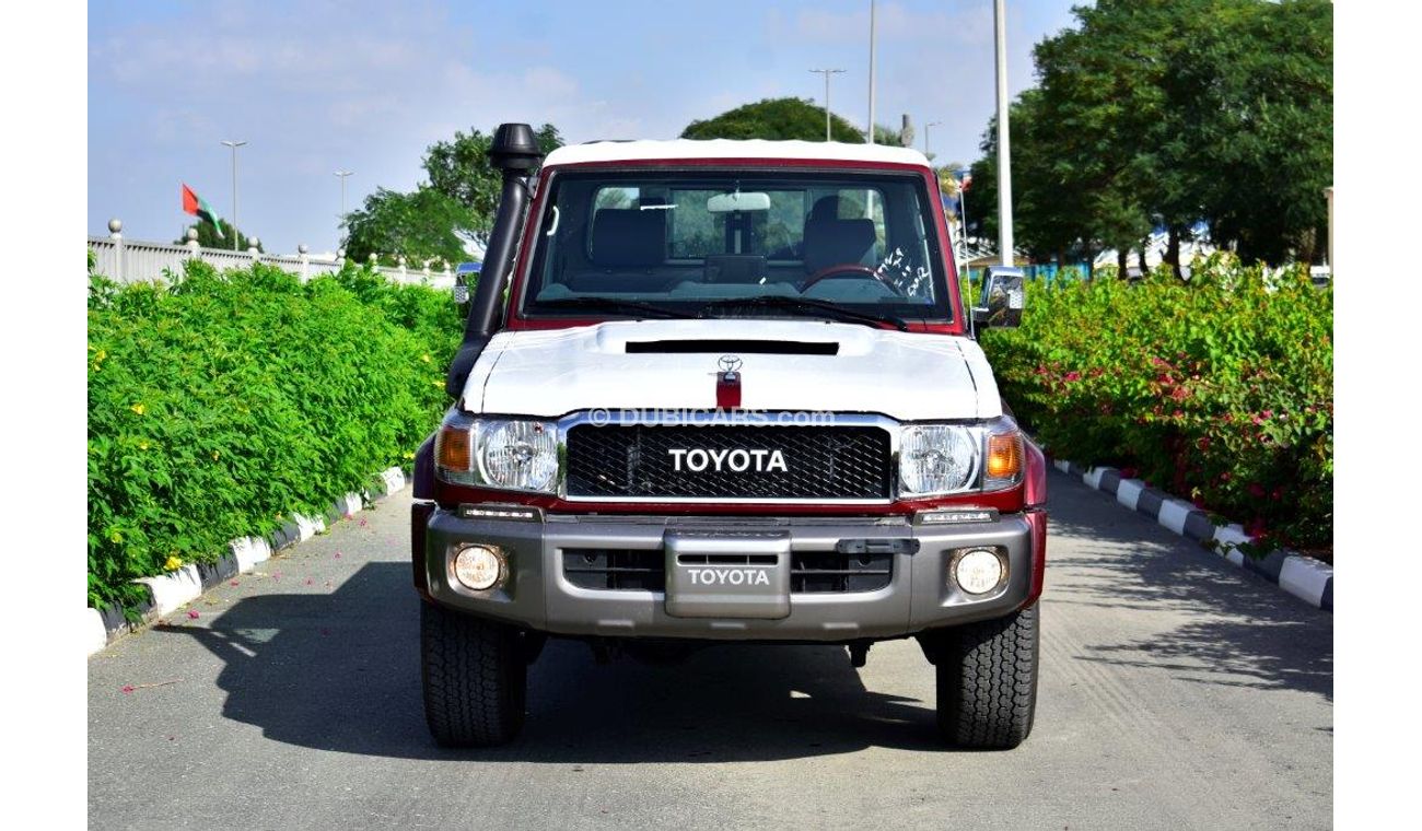 Toyota Land Cruiser Pick Up Single Cab LX  V8 4.5L Diesel 4WD Manual Transmission