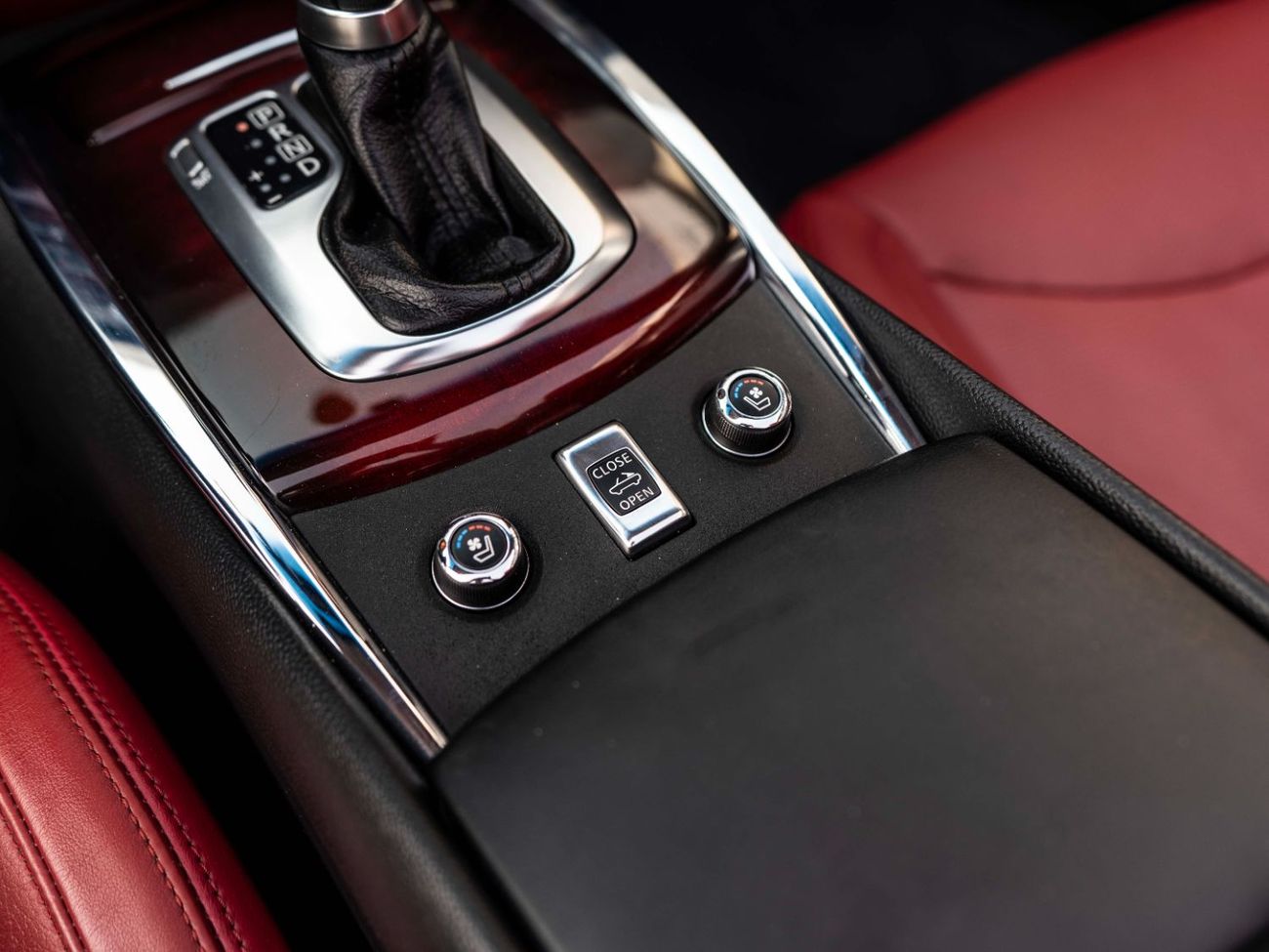 Infiniti Q60 CONVERTIBLE