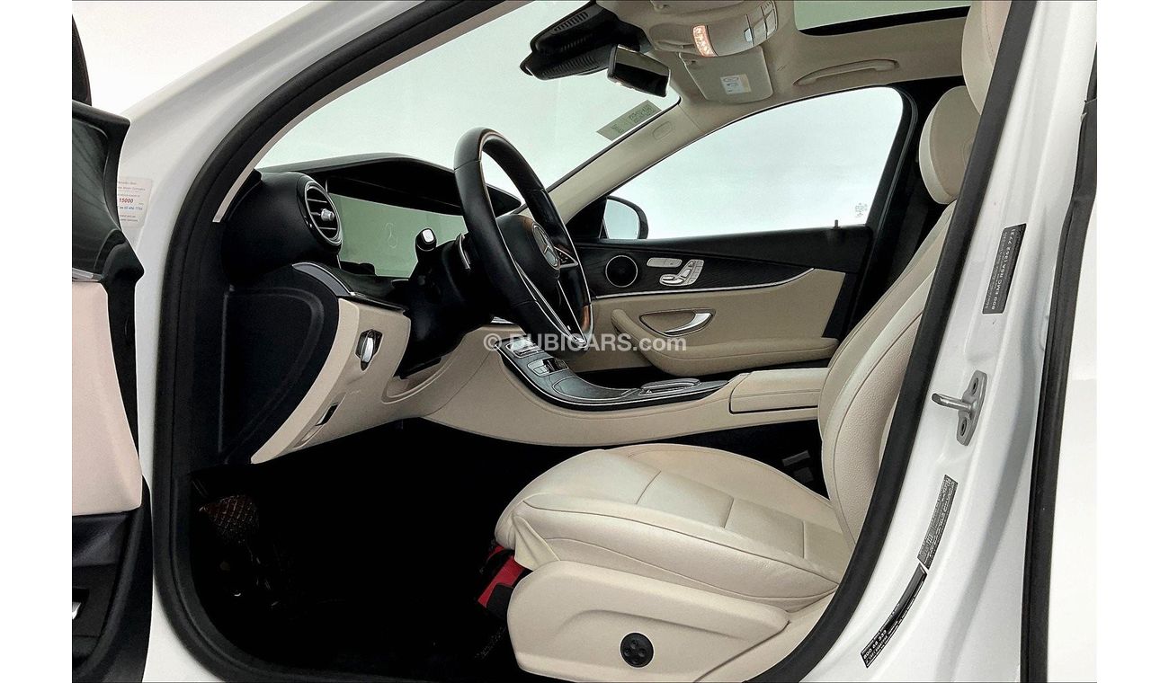 Mercedes-Benz E300 Premium (AMG Line)