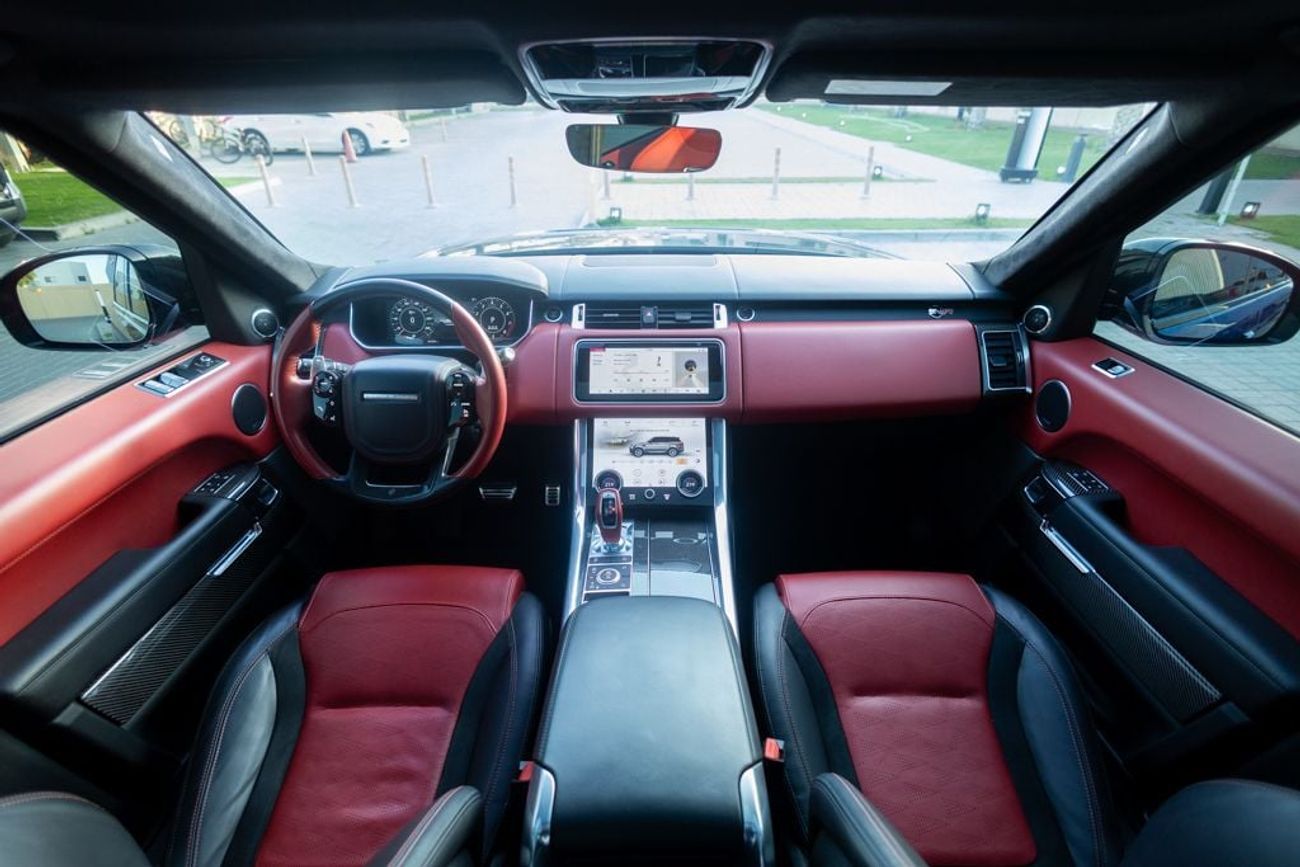 Land Rover Range Rover Sport SVR 5.0L (550 HP)